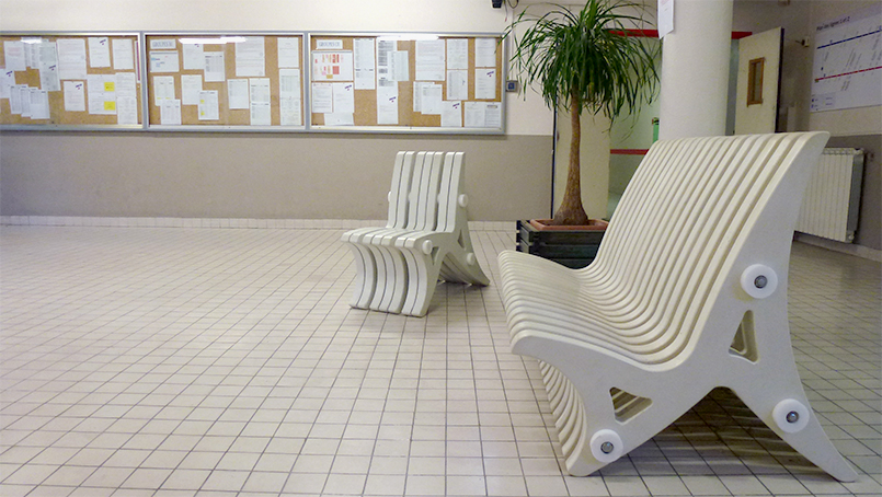 Bench08