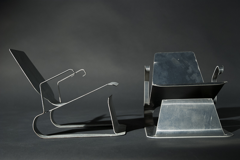 Monoplaque chair 02